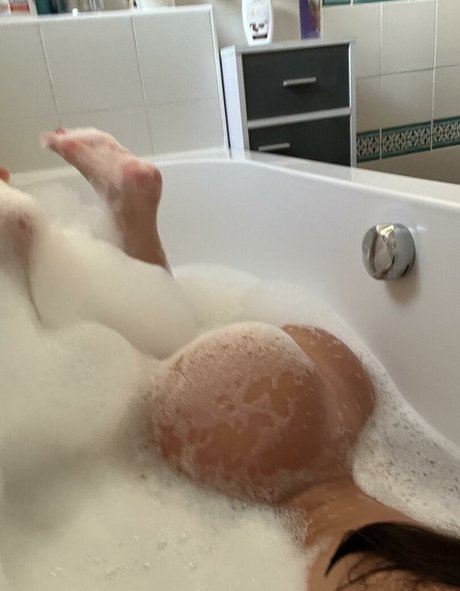 Petite Gaby nacktheit nette bild