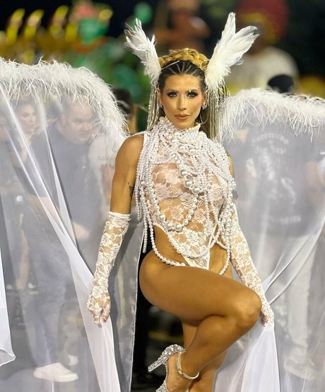 Ana Paula Minerato kostenlose heiße foto