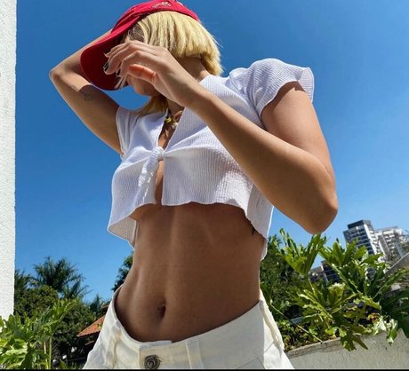 Manu Gavassi schöne galerien