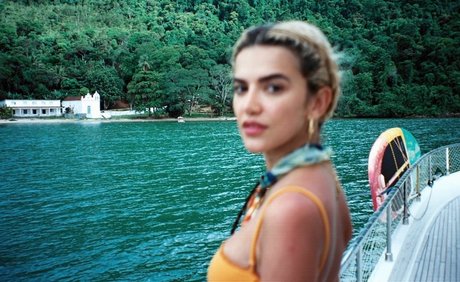 Manu Gavassi erotische perfekte foto