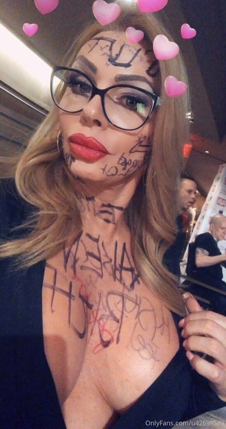 nadiavalentine schauspielerin nette bilder