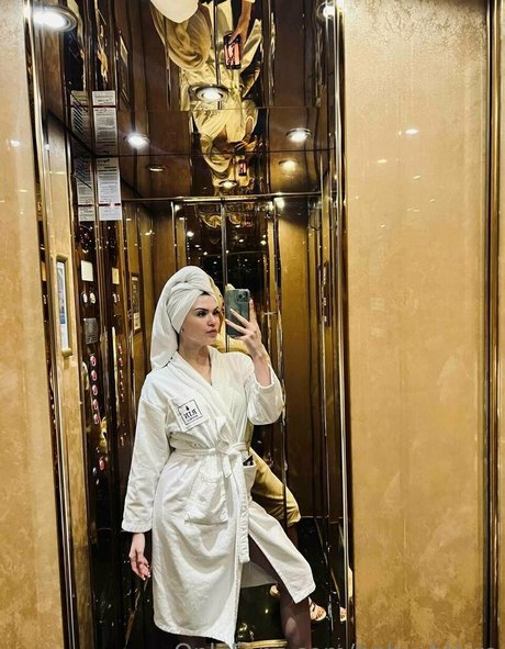 baby blaire exklusive nackten archiv