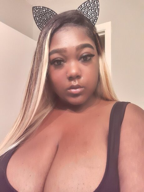 Pretty Doll top sexy bild