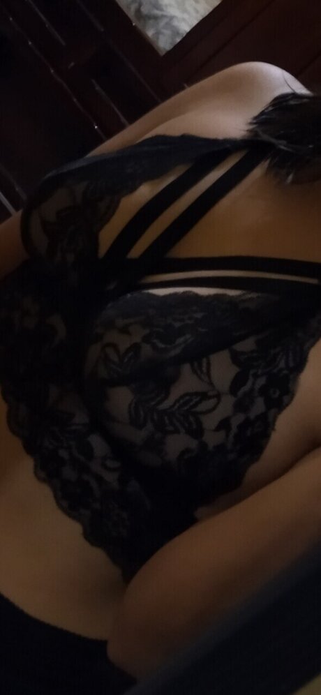 LUNA hübsche akt galerien