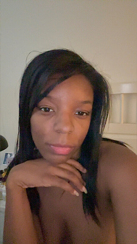 Holly woodz freie erotische bild