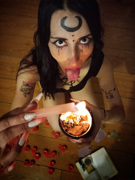 _fulani7a_ schauspielerin sexy foto