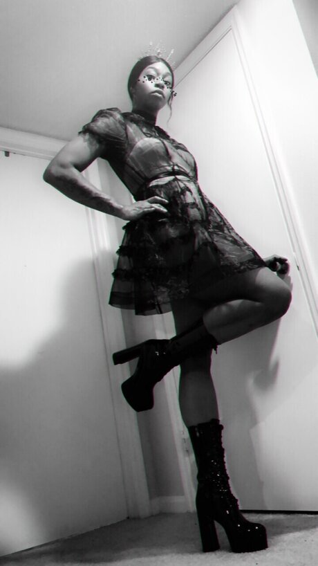 LadyRen10 beste nacktheit bilder