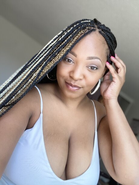 Trish B sexy nackt fotos