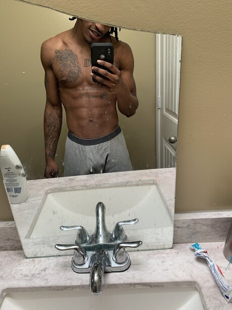 Shellthefool top pornographische bild