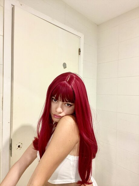 Astrid Nicodemou nackte bilder