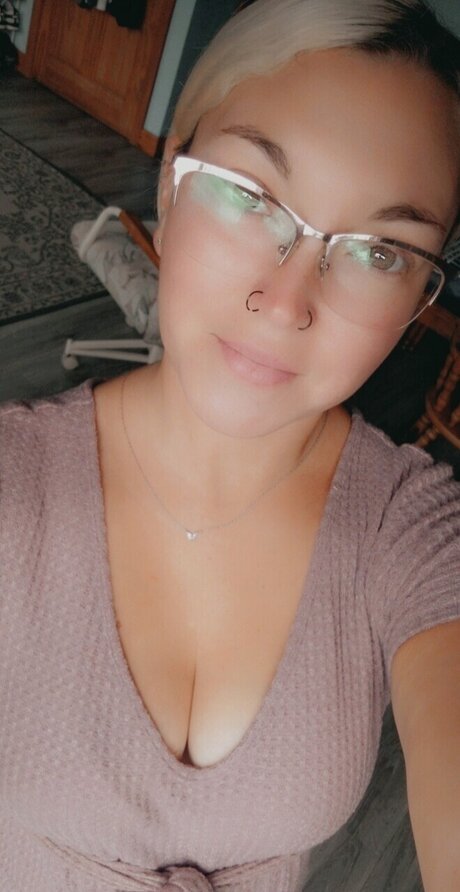 Sara Barrows schöne erwachsene archiv