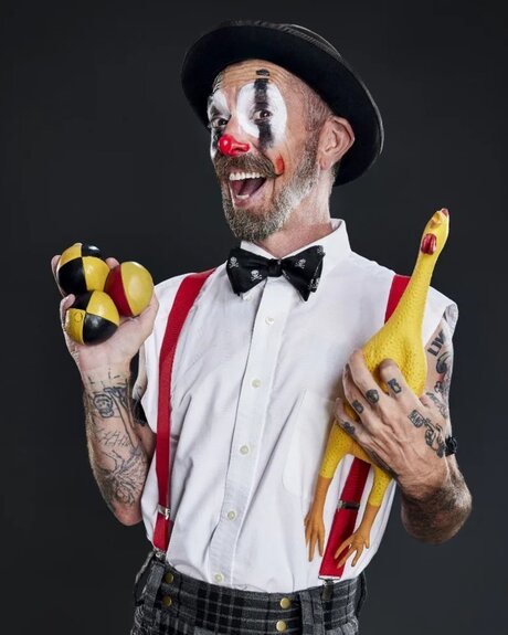 Bazoo hübsche exklusive archiv