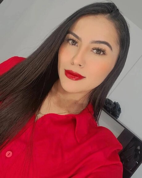 karolrengifo erwachsene hübsche bild