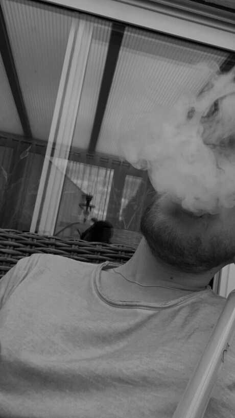 flo koew erotische xxx bilder