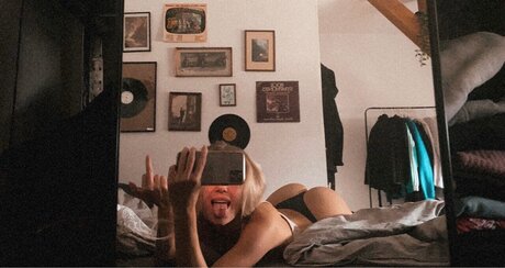 chrissi erwachsene porno bild