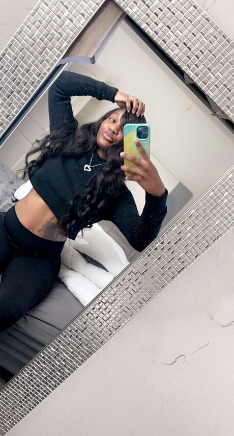 Jakayla Wingfield erwachsene kunst bild