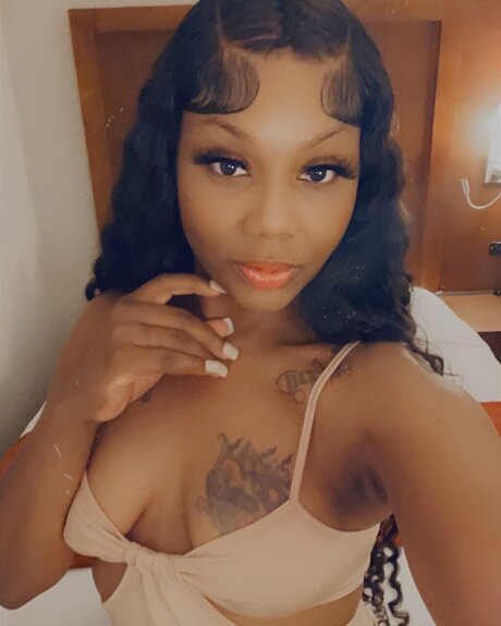 CreamePie model erwachsene archiv