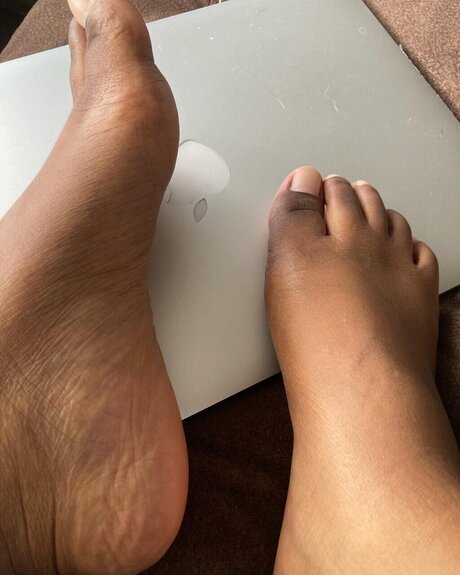Brown Girl Feet beste kunst bild
