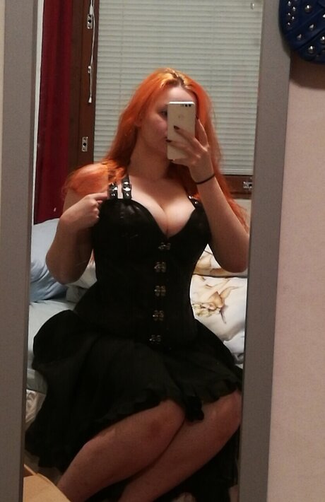 Emfira schauspielerin pornografische bild