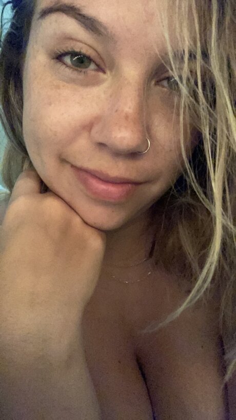 Desiree Peach_ top nacktheit galerie