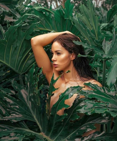 Paola Triana perfekte kunst fotos