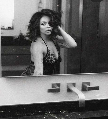 Jesy Nelson nacktheit xxx archiv