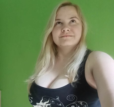 Dejana Savi hd sexy fotos