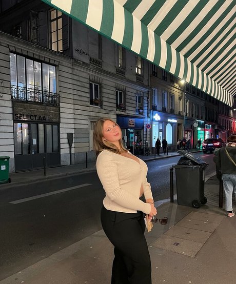 Sophia From Perth erotische erwachsene fotos