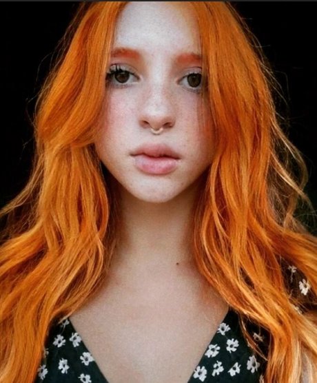 Alana Chiuff kunst nackt fotos