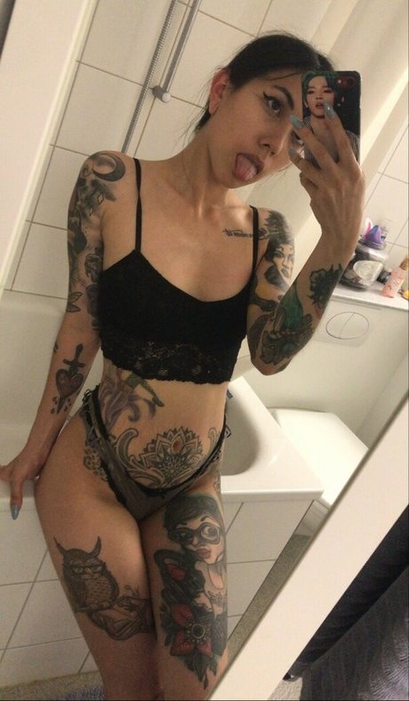 Inumi nacktheit erotische galerien