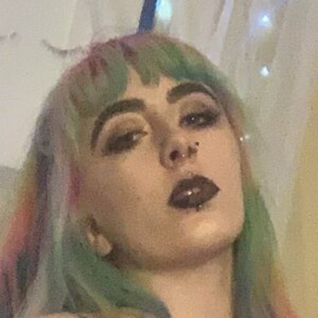 Modelmissbee kunst heiße galerie