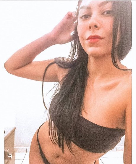 lsaabreuw model hübsche foto