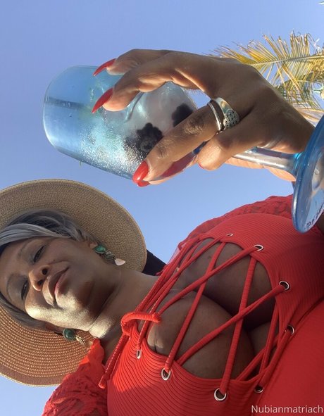 madam___caramel heiße schöne bilder