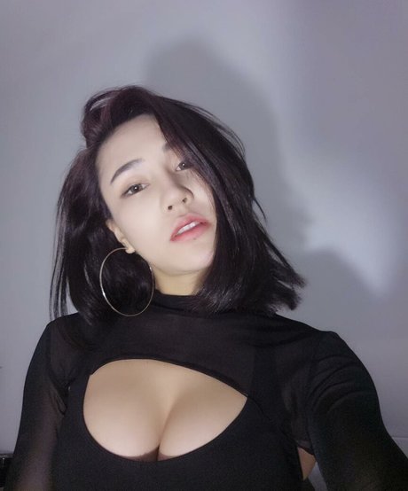 Xiaolajiao j3 porno nackt fotos