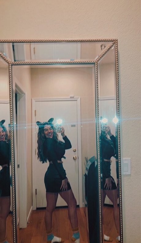 Nilaiyah Rey sexy erotische fotos