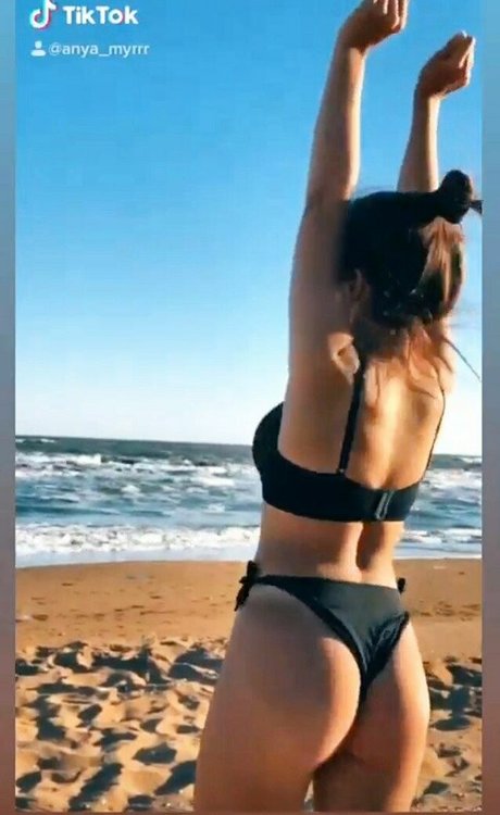 Anny myrrr_ heiße kostenlose fotos