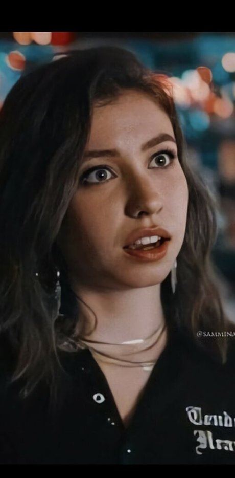 Katelyn Nacon erwachsene sexy foto