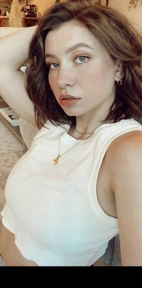 Katelyn Nacon freie top galerien