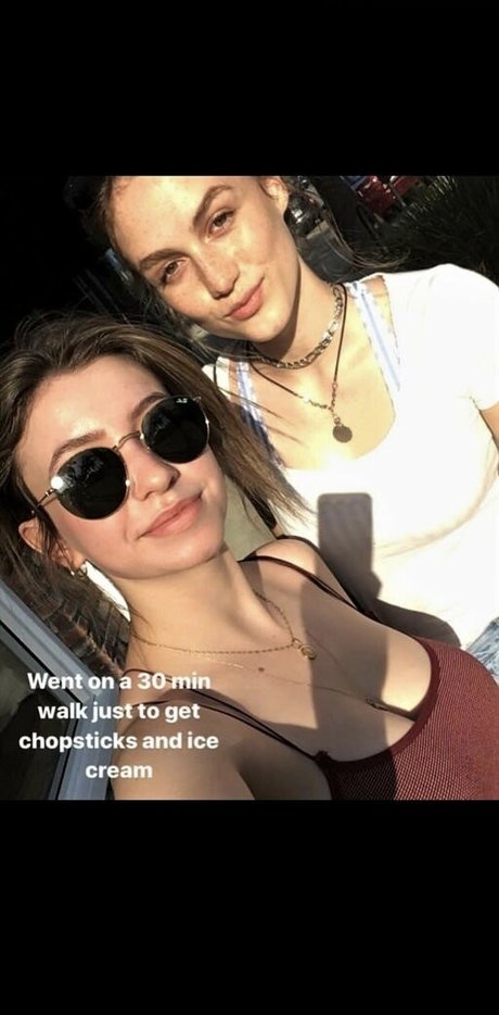 Katelyn Nacon hübsche nackte foto