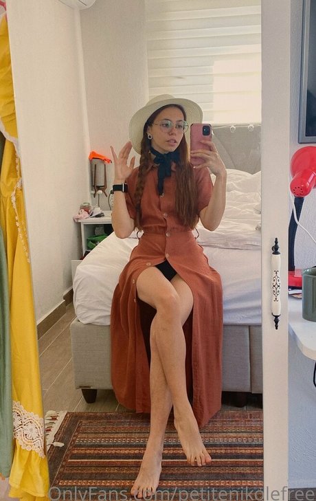 petitenikolefree model nackten bilder