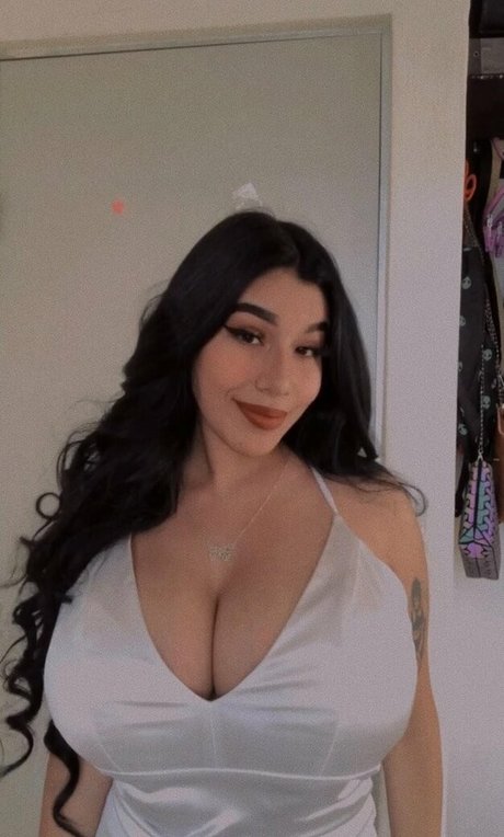 Fernanda V pornostar xxx galerien