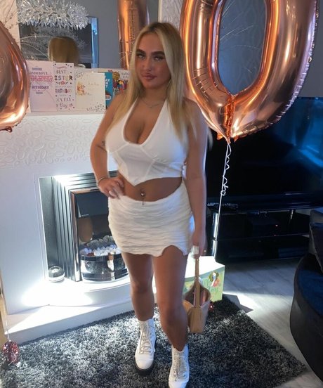 Caoimheeee pornographische pornostar archiv