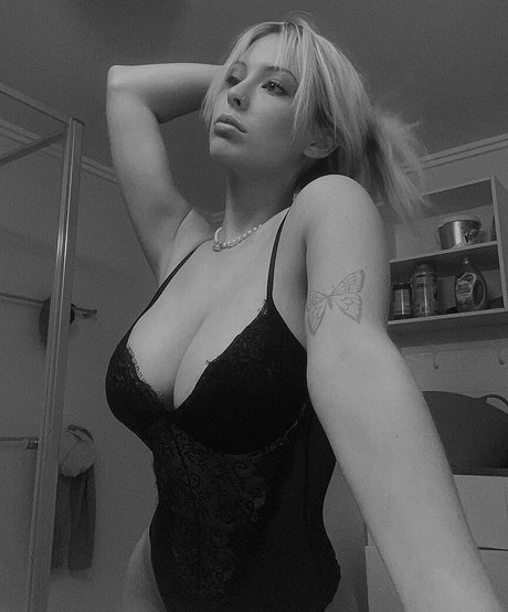 Jessica Viaal hübsche akt fotos