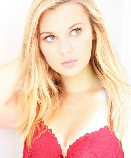 Nolwenn Dis exklusive erwachsene galerie