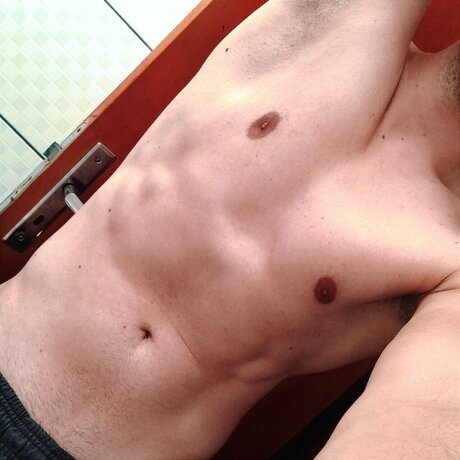 Joey Love nackt pornostar fotos