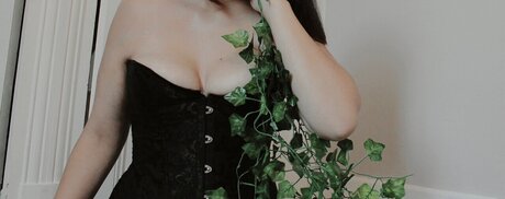 Antonia Zarov perfekte nackten bilder