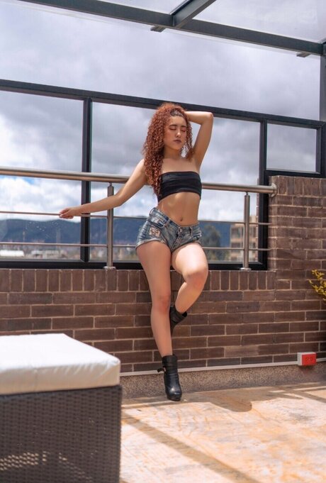 Alejandra Pineda perfekte schöne galerie