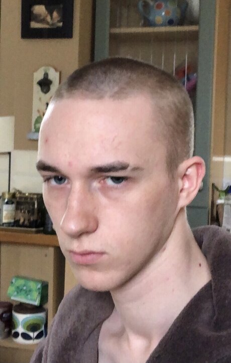 Kronk perfekte nacktheit archiv