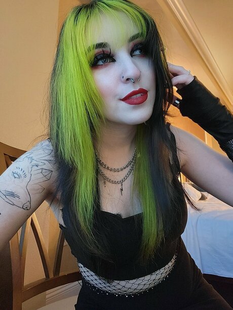 Glamwolves porno fotos