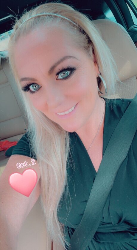 MamieKathleen top nacktheit bild